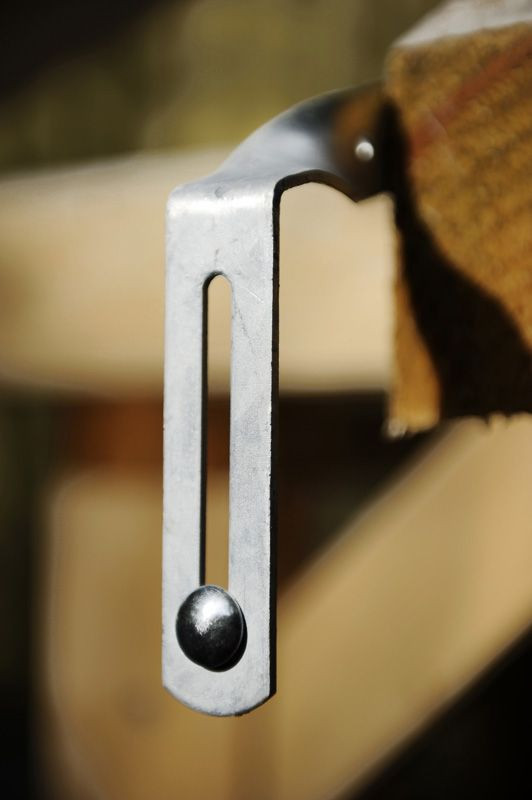 Hampes chantournée acier galva 335 mm 